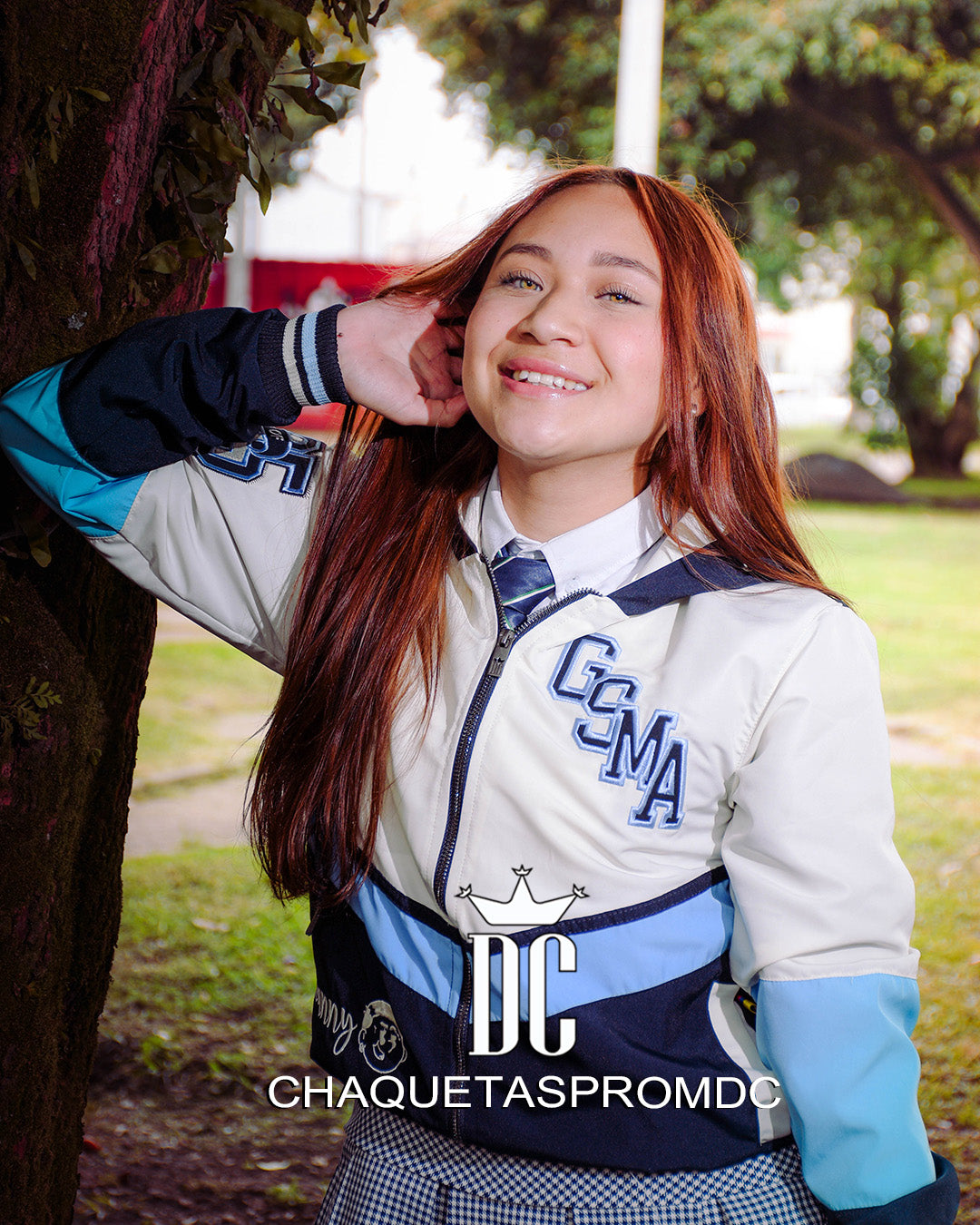 CHAQUETA IMPERMEABLE 3 CORTES BEIGE Y AZUL