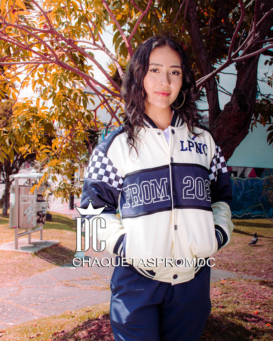 F1 CUELLO Y BROCHES BEIGE/AZUL OSC