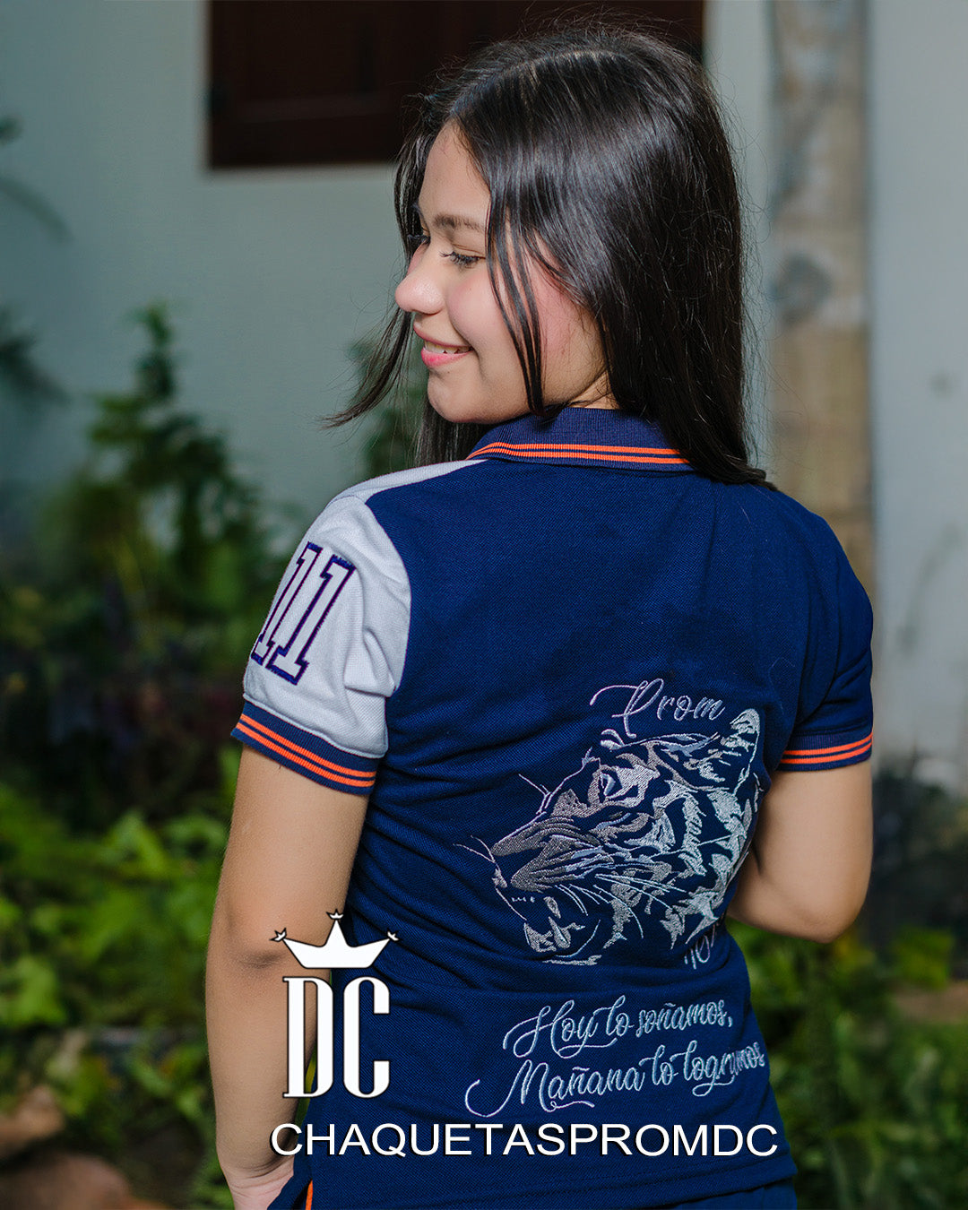 CAMISETA POLO CORTE DIAGONAL, AZUL/BLANCO