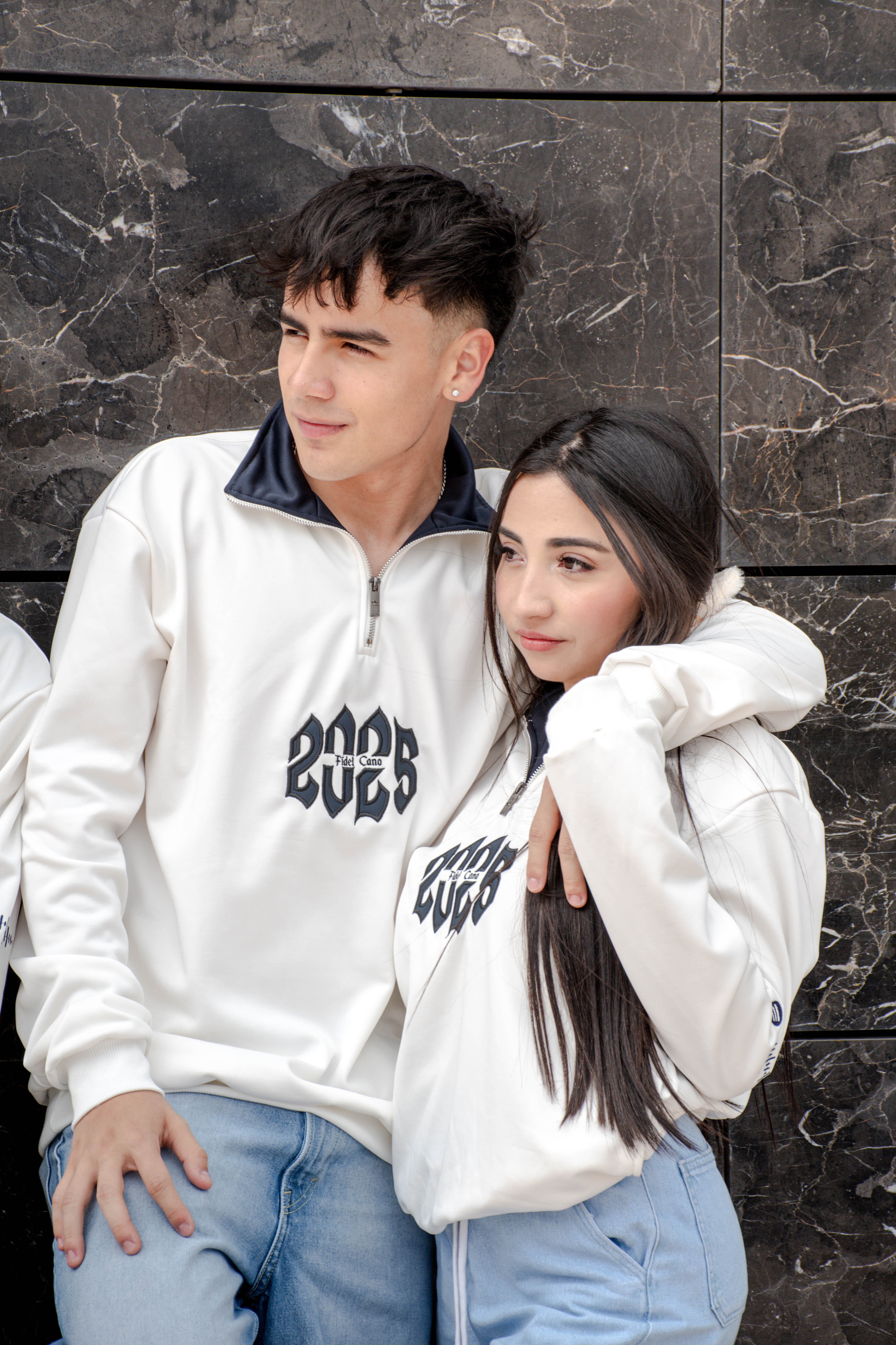 HOODIE DE CUELLO UNICOLOR, BEIGE